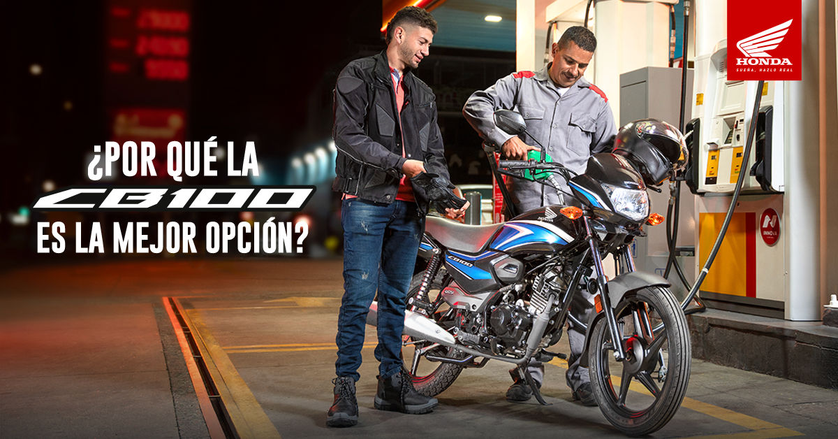 La CB100 en estación de gasolina 